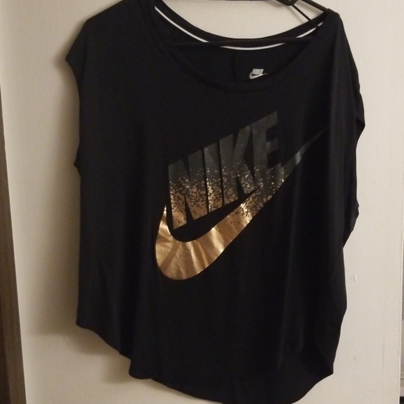Nike Tops - Nike Swing Tank Nike Tops - Nike Swing Tank